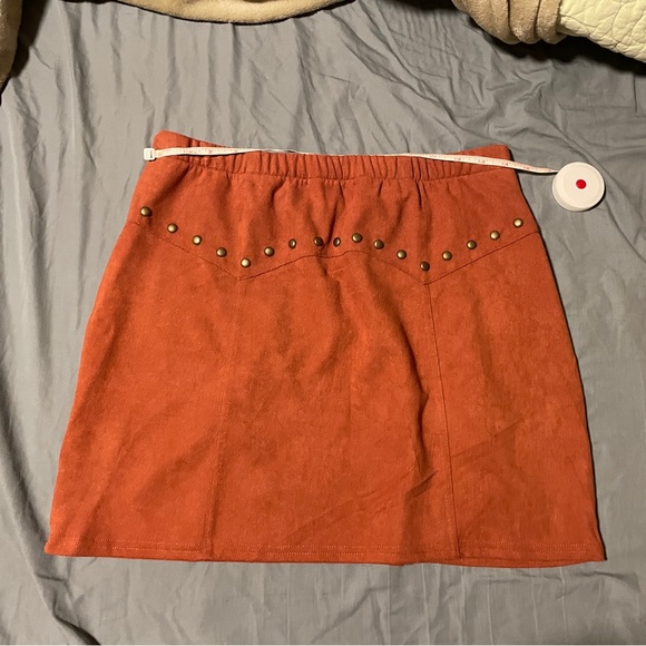 Microsuede Studded Mini Skirt by Rock & Roll Cowgirl size L (Large) rusty orange - Picture 8 of 10
